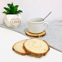 Riempi la tua tavola con lo stile e la praticità del set sottobicchieri in legno, che conferirà alla tua tavola un aspetto più naturale.